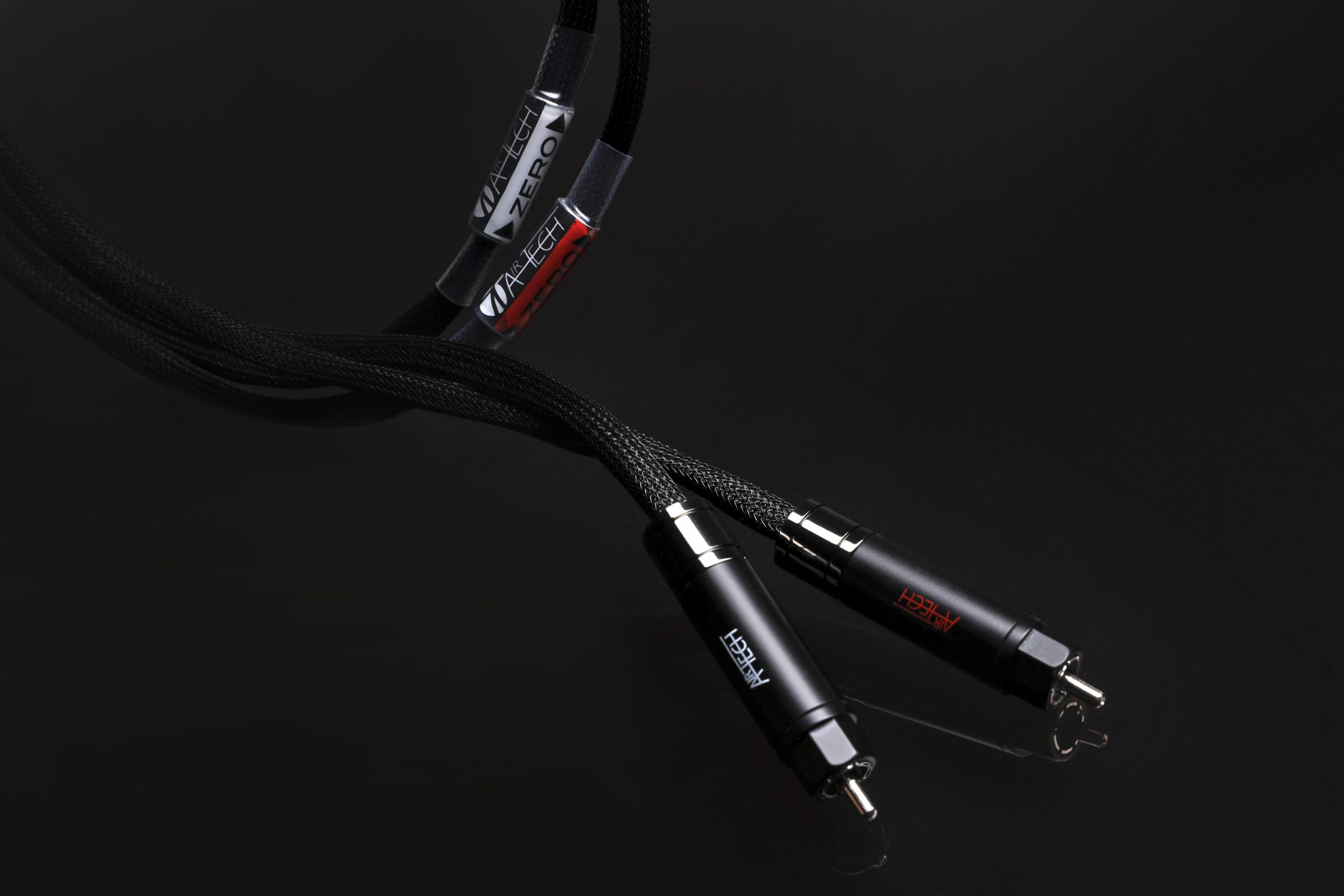 Airtech ZERO SERIES Verbindungskabel mit RCA-Anschlüssen
